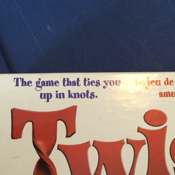 Twister - Picture 4 of 6